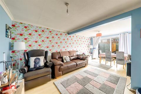 3 bedroom end of terrace house for sale, Taw Close, Worthing BN13