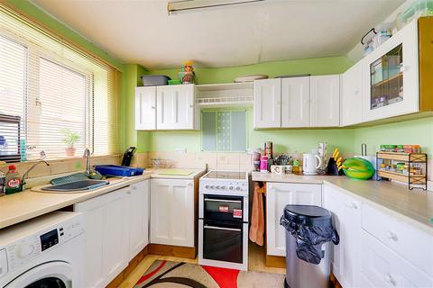 3 bedroom end of terrace house for sale, Taw Close, Worthing BN13