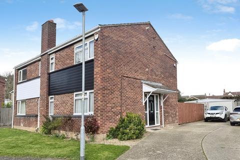 3 bedroom semi-detached house for sale - The Links, Kempston, Bedford