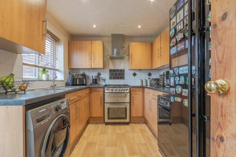 4 bedroom detached house for sale, Carnoustie Grove, Bingley, West Yorkshire, BD16