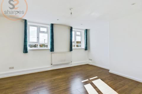 4 bedroom apartment to rent, Brookes Court, London
