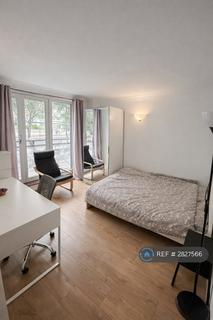 2 bedroom flat to rent, Lizmans House, London, NW1
