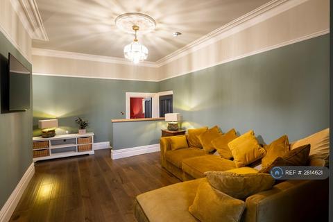 undefined, Harlow Moor Drive, Harrogate, HG2