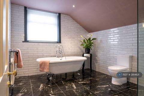 undefined, Harlow Moor Drive, Harrogate, HG2