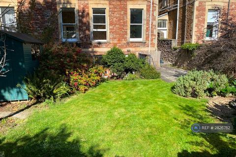2 bedroom flat to rent, Meridian Road, Bristol, BS6