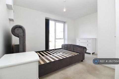 undefined, Wayfaring Court, Romford, RM3