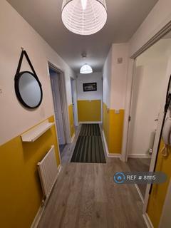 2 bedroom flat to rent, National Drive, Glasgow, G43