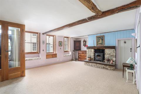undefined, West End, Minchinhampton, Stroud