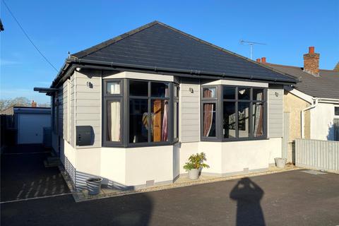 3 bedroom bungalow for sale - Burcombe Road, Kinson, Bournemouth, Dorset, BH10