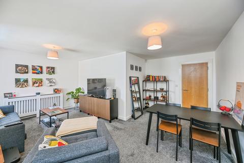 2 bedroom flat for sale, Crosby Road North, Liverpool, Merseyside, L22