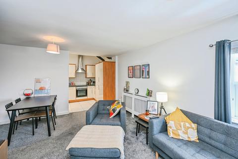 2 bedroom flat for sale, Crosby Road North, Liverpool, Merseyside, L22