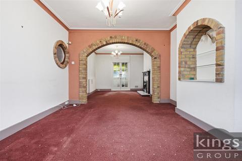 3 bedroom terraced house for sale, Lincoln Road, Enfield