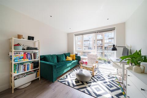 undefined, Cooper Court, Smithfield Square, Hornsey, N8