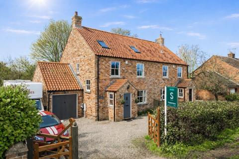 4 bedroom semi-detached house for sale - Aldwark, York