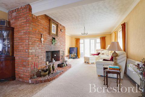 4 bedroom detached house for sale, Main Road, Mundon, CM9