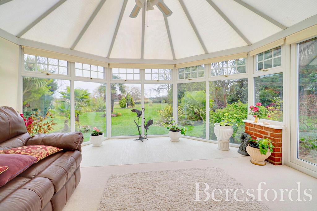 Main Road, Mundon, CM9 4 bed detached house for sale - £695,000