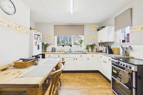3 bedroom semi-detached house for sale, Gloucester Avenue, Colchester
