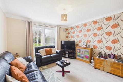 3 bedroom semi-detached house for sale, Gloucester Avenue, Colchester