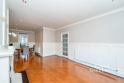 undefined, Lawn Close, Ruislip, HA4