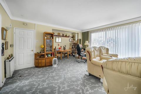 2 bedroom apartment for sale, Brynfield Court, Langland, Swansea