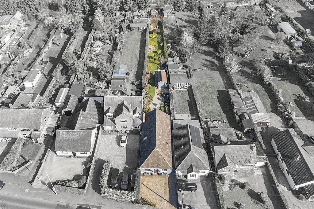 102 Newmarket Road aerial ph03.jpg