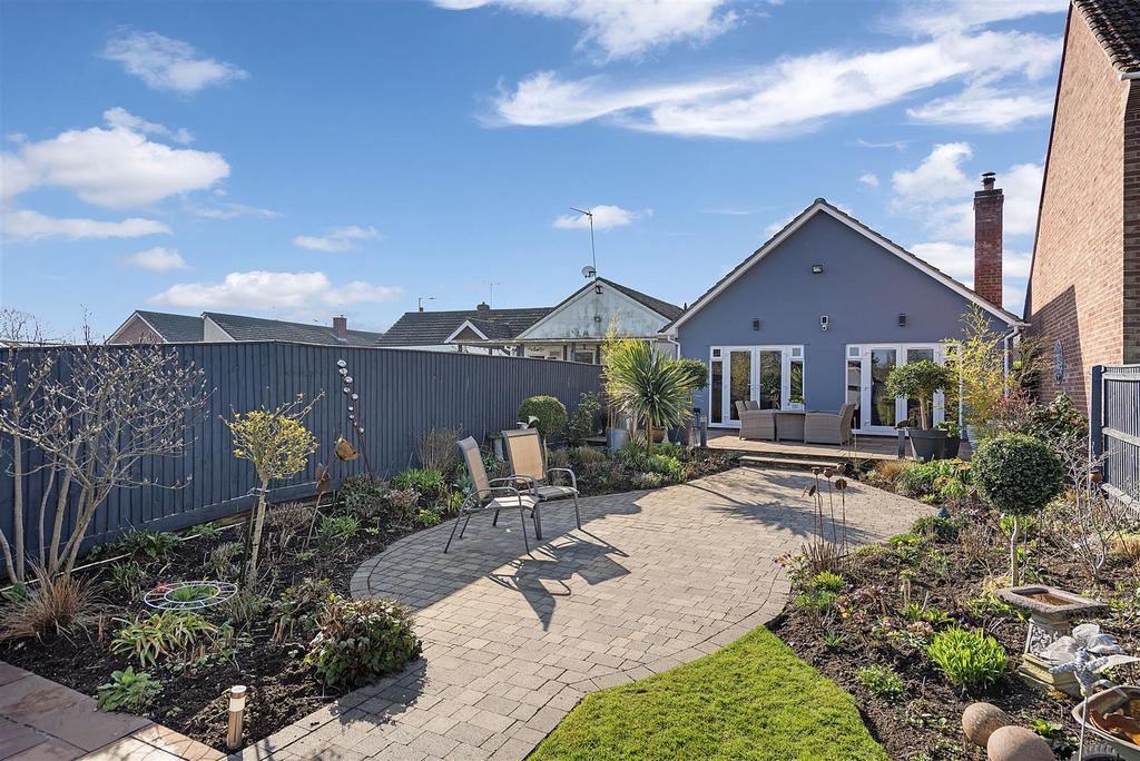 102 Newmarket Road ph09.jpg