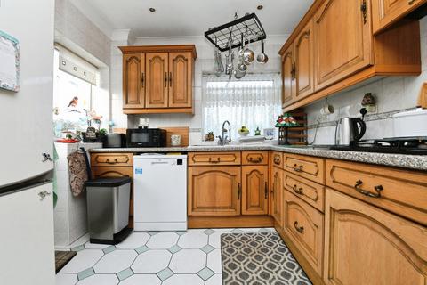 undefined, The Approach, Rayleigh, Essex, SS6