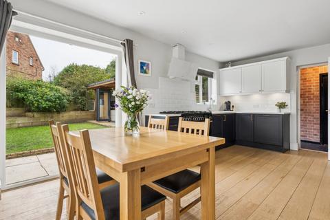 undefined, Pond Close, Amersham, HP7