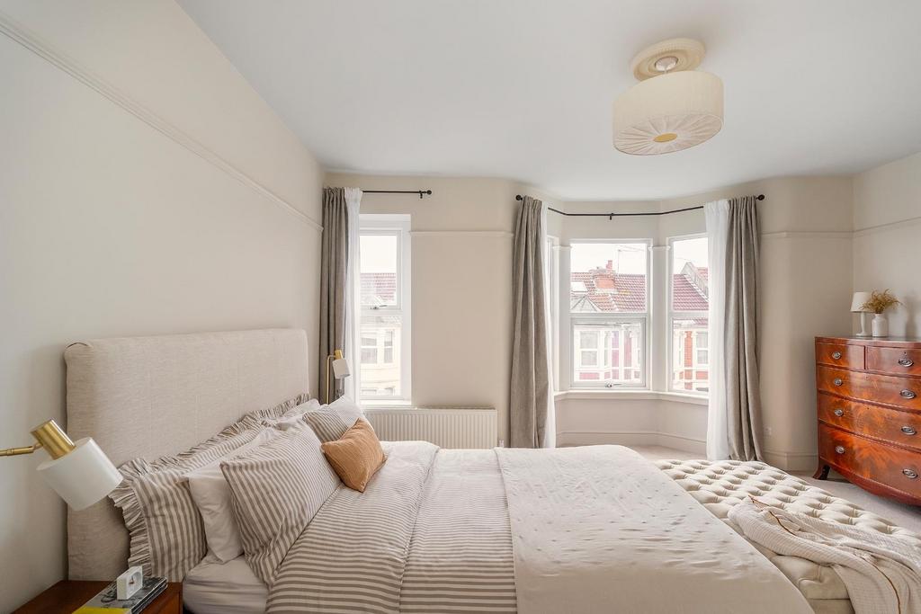 1 G1 PRBN - Bedroom N.jpg