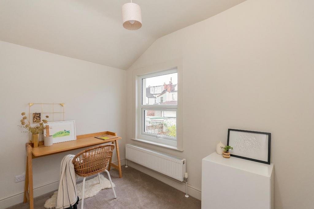 1 G1 PRBN - Bedroom E.jpg