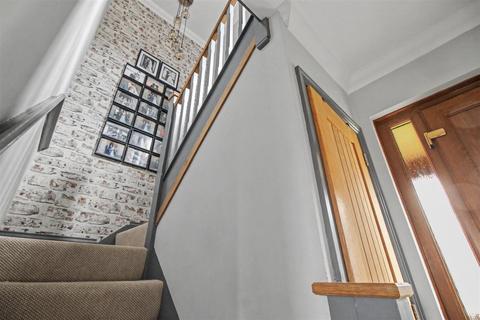 undefined, Large Family Home with Self-Contained Annex in King's Lynn