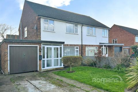 3 bedroom semi-detached house for sale - White Acres Road, Mytchett, Camberley