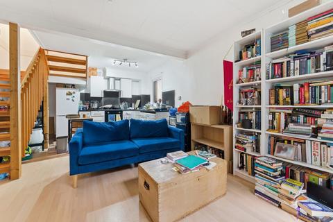 1 bedroom end of terrace house for sale, Aspen Close, Staines-upon-Thames, TW18