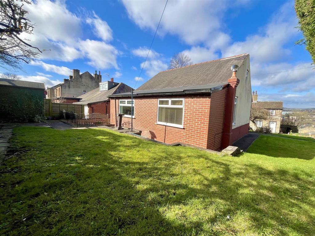 Bramleys Estate Agents - Barcroft Road - Newsome (