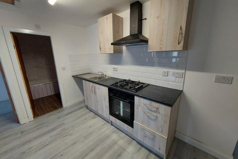 2 bedroom apartment to rent, Redhouse Street, WALSALL