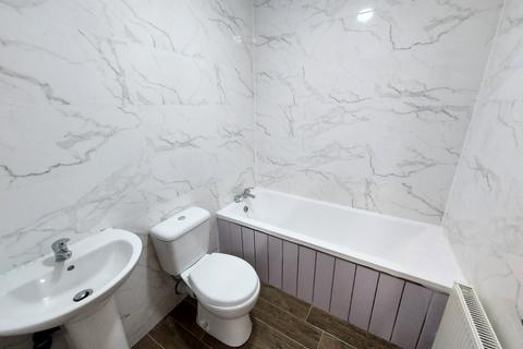 2 bedroom apartment to rent, Redhouse Street, WALSALL