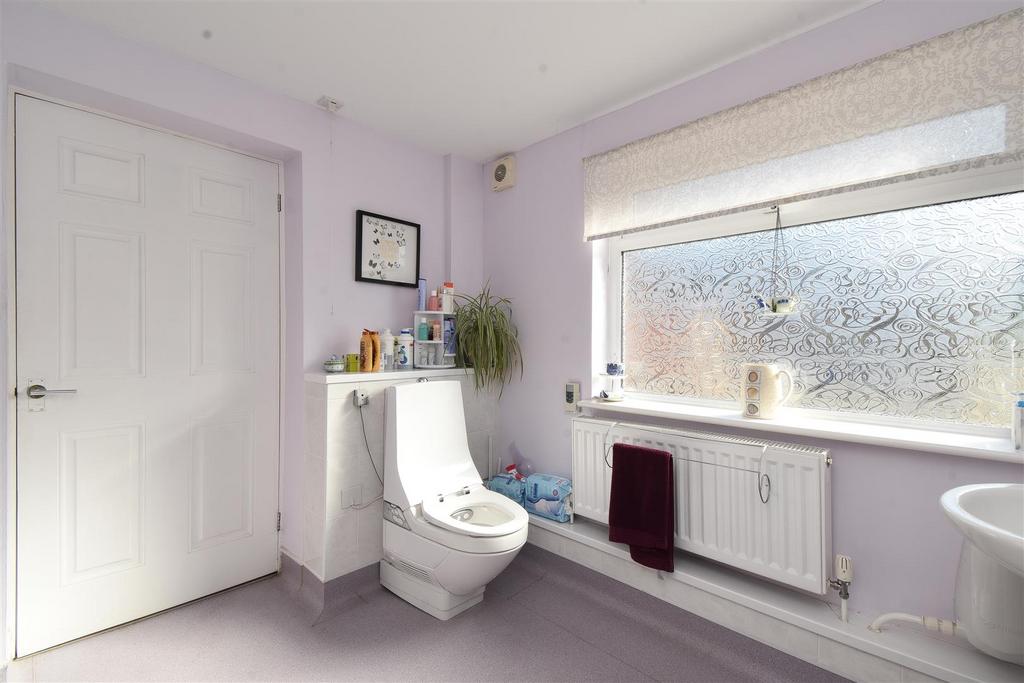 Ensuite