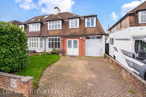 5 bedroom house to rent, Waverley Road, Stoneleigh, Cheam