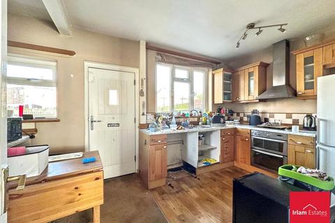 undefined, Warwick Road, Cadishead, M44