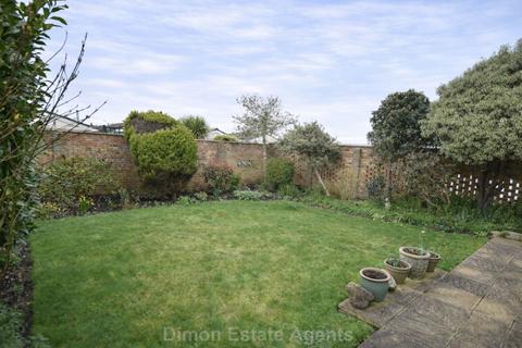 2 bedroom semi-detached bungalow for sale, Gale Moor Avenue, Gosport