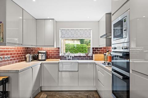3 bedroom terraced house for sale, Hartscroft , Croydon CR0