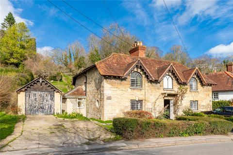 3 bedroom semi-detached house for sale - High Street, Erlestoke, Devizes, Wiltshire, SN10