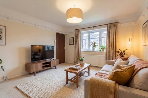 undefined, Town Street, Horsforth, Leeds, West Yorkshire, LS18