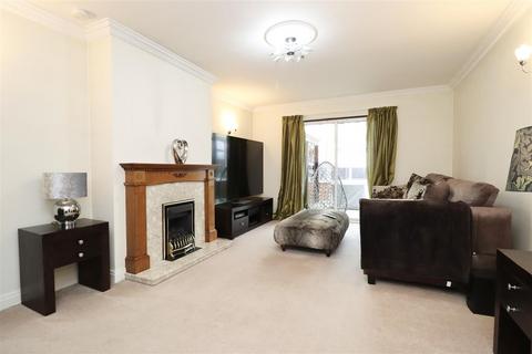 undefined, John Ward Close, Stamford Bridge