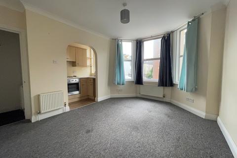 2 bedroom flat to rent, Saxon Court, 43-51 Ceylon Place, BN22