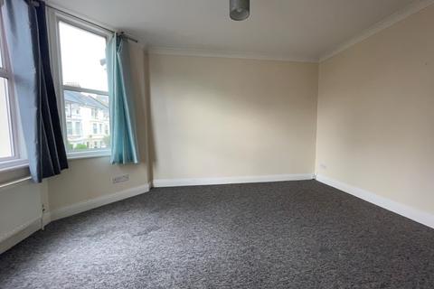 2 bedroom flat to rent, Saxon Court, 43-51 Ceylon Place, BN22