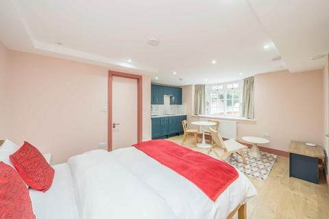 undefined, Saville Road, London W4