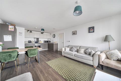 2 bedroom flat for sale, Summit House, Glebe Way, West Wickham