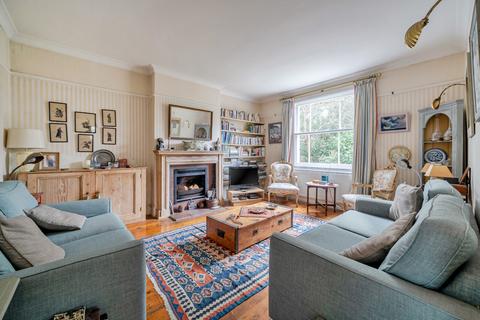 undefined, Princes Road, Weybridge, KT13
