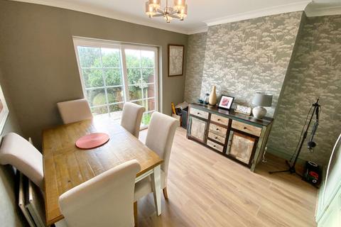 3 bedroom semi-detached house for sale, Graham Road, Halesowen B62